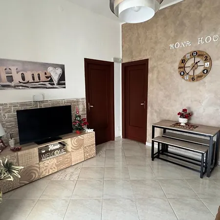 Mona House Accogliente Casa Appartamento