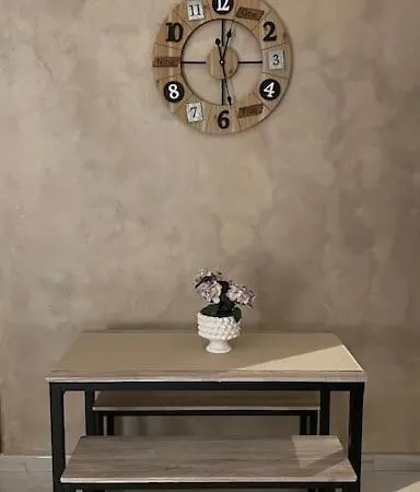 Mona House Accogliente Casa アパート