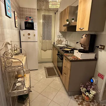 Mona House Accogliente Casa アパート *